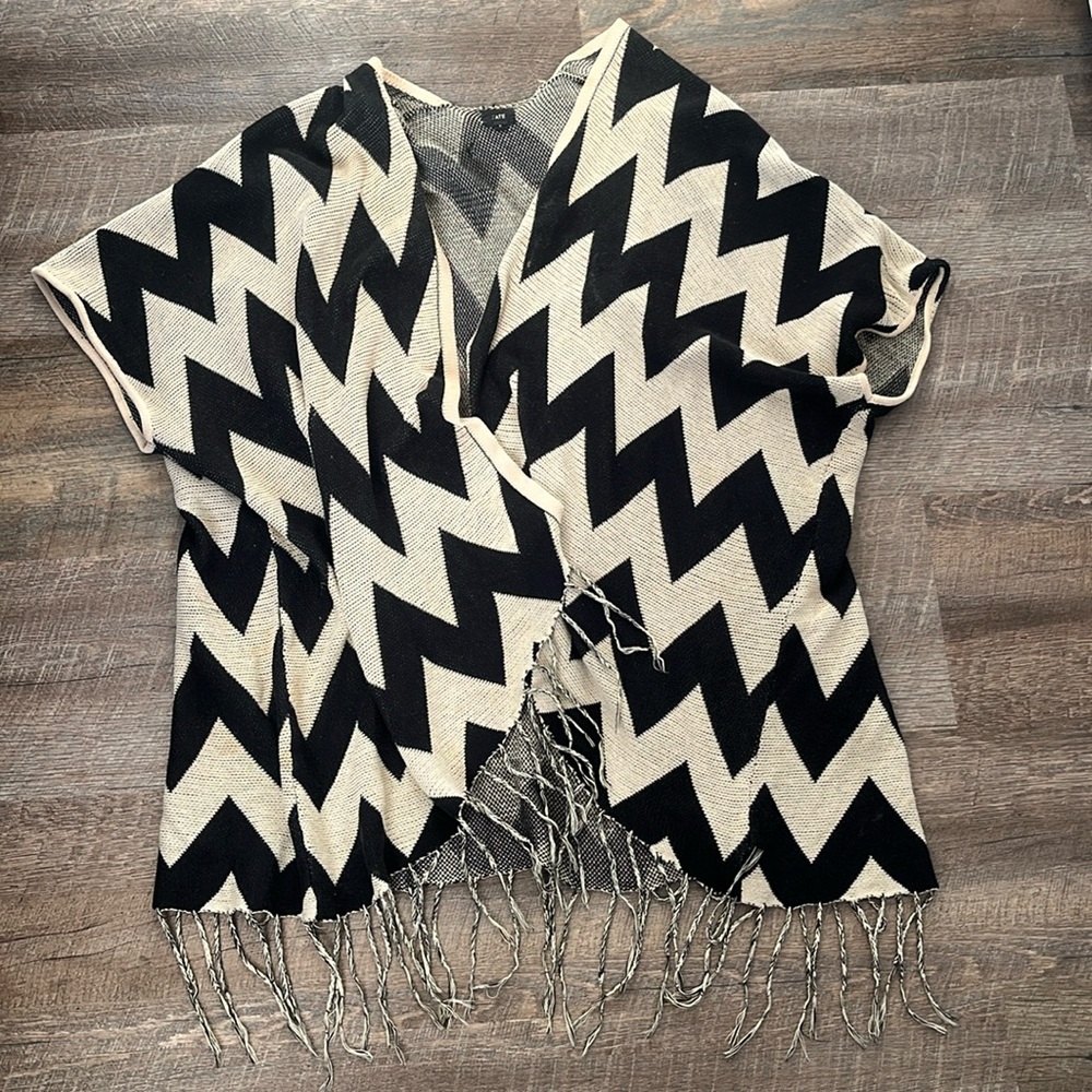 Tate Sweater - Picture 3 of 7